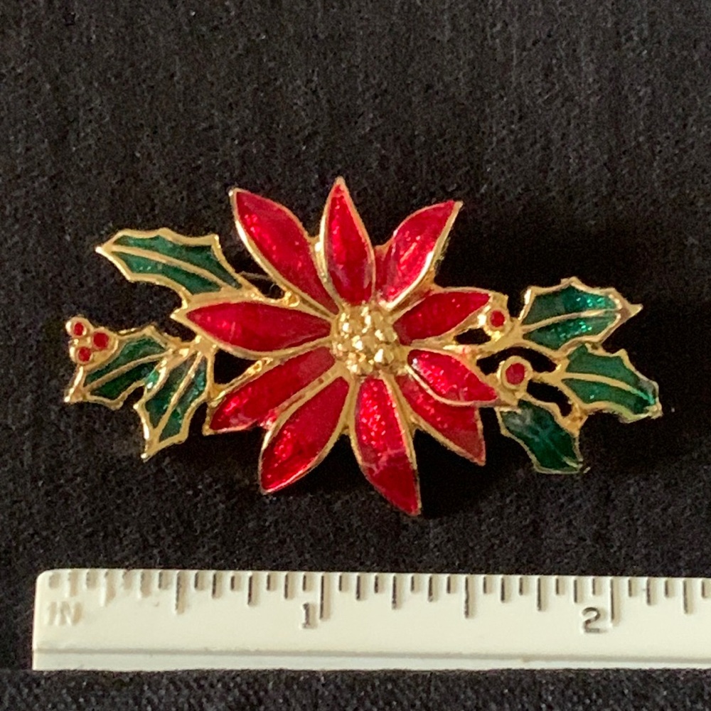 Gold Tone Enamel Christmas Holiday Poinsettia Brooch